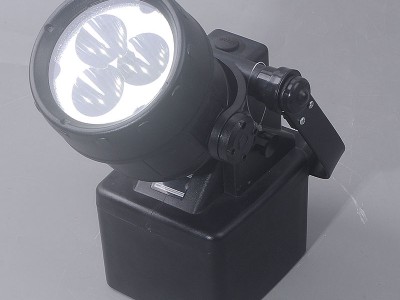 BXW8220巡逻值班强光灯 9W多功能工作灯图2