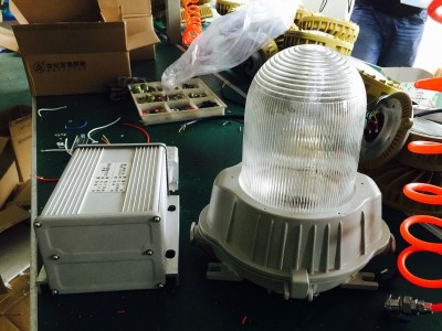 GC101防眩泛光灯 70W/100W防眩护栏灯图3