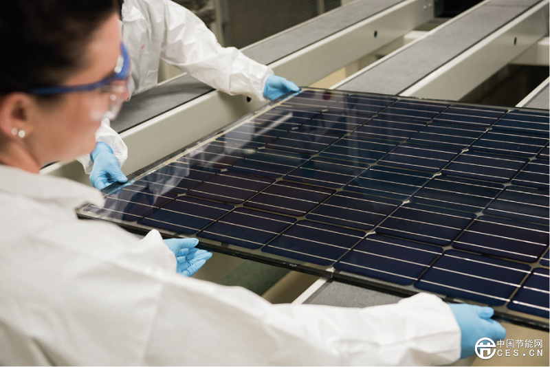 钙钛矿太阳能电池效率刷新世界纪录丨Engineering