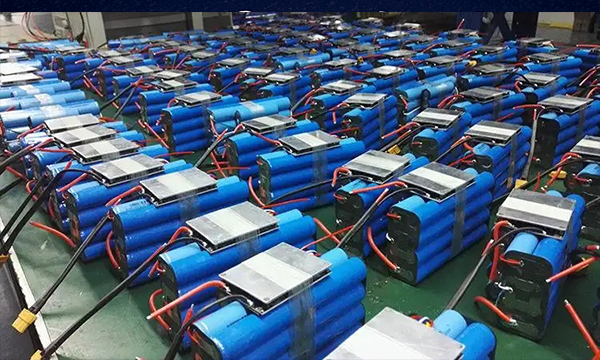 万家企业“抢破烂” 千亿动力电池回收战提前开打