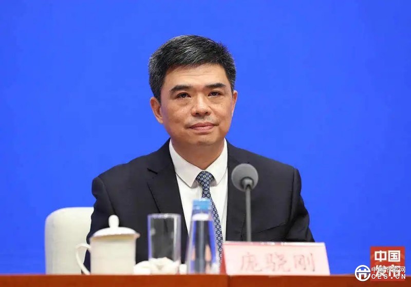 国新办举行新闻发布会 介绍“深化提升‘获得电力’服务水平 全面打造现代化用电营商环境”有关情况