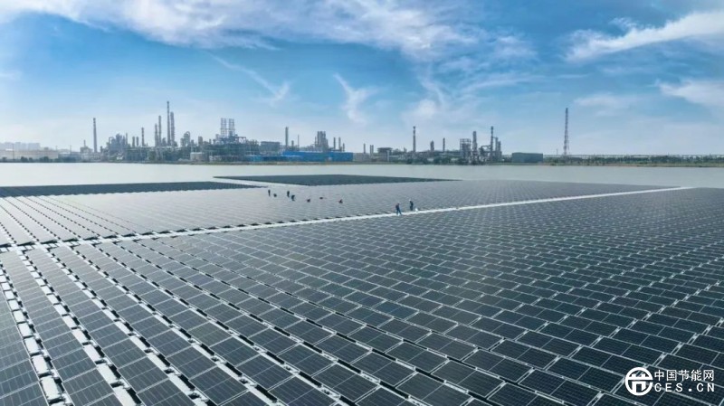 我国首座海水漂浮式光伏项目建成投用