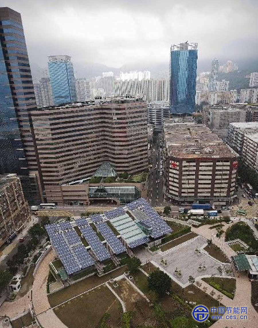 　　香港首座零碳建筑“零碳天地”将于2013年1月5日正式开放。“零碳天地”采用太阳能以及较环保的生物柴油发电，其产生的可再生能源比营运时所需能源更多。